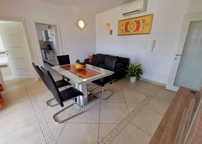 Διαμέρισμα 50m Vom Entfernt- Fuer 5 Personen By Interhome Dramalj