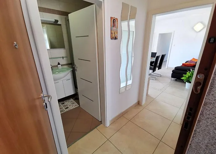 50m Vom Entfernt- Fuer 5 Personen By Interhome *