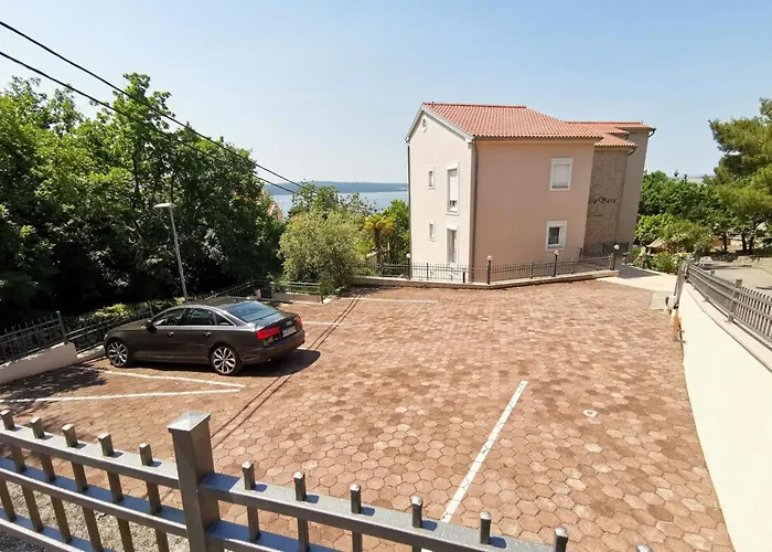 50m Vom Entfernt- Fuer 5 Personen By Interhome Apartment Dramalj